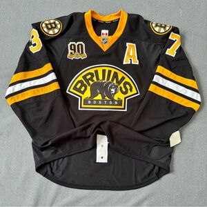 Reebok MiC Boston Bruins Patrice Bergeron Alternate Hockey Jersey - Size 58
